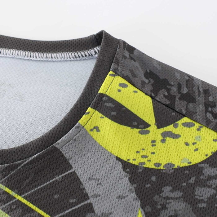 Close up of the neck of a cycling top