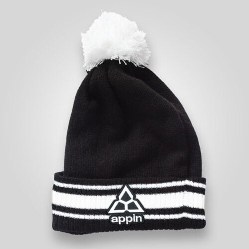 Bobble hat with embroidered badge